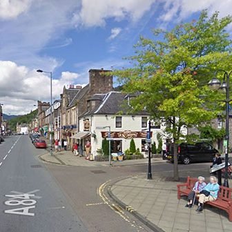 callander-high-street